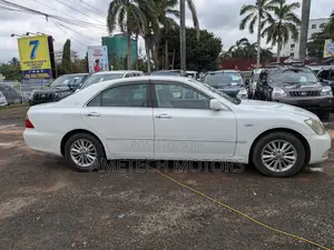 Toyota Crown 2006