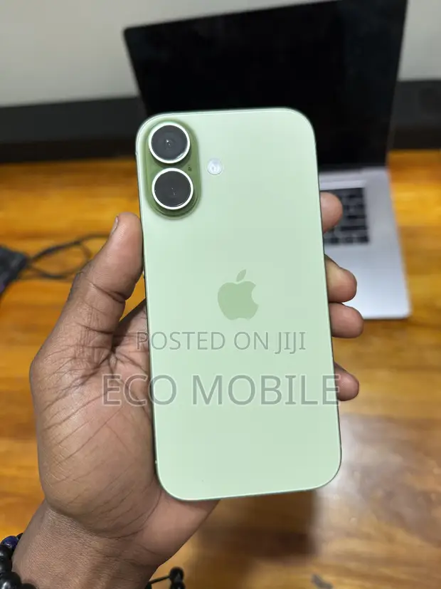 Apple iPhone 17 256GB Yellow - 1