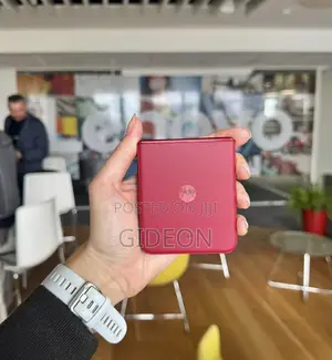 Motorola Razr 60 Ultra 512GB Nyekundu (Iliyo tumika)