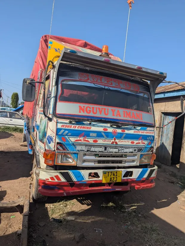 Fuso Single Truck - Used - 1