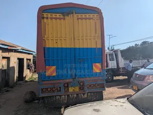 Fuso Single Truck - Used