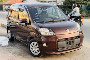Toyota Porte 1.5 AWD 2013 Kahawia