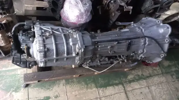 Used Toyota 1VD V8 Automatic Gearbox - 1