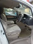 Toyota Alphard 2005 White - 4
