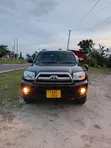 Toyota Hilux Surf 2007 Nyeusi - 2