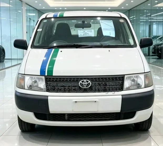 Toyota Probox 2013 White - 1