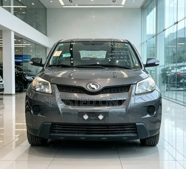 Toyota IST 2009 Gray - 1
