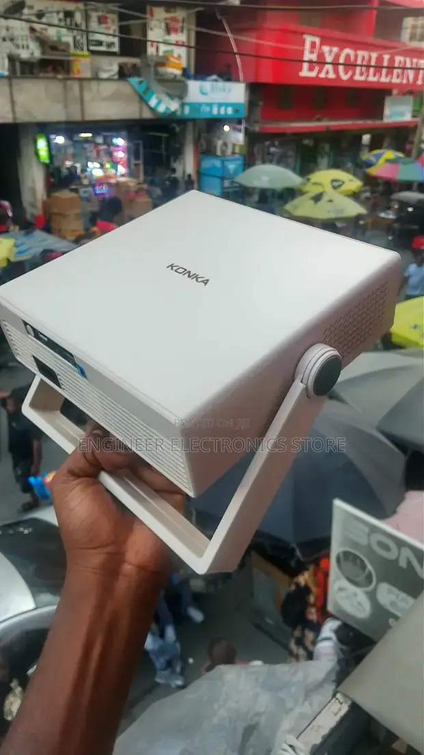 Konka B11 Smart Projector 4K UHD - 1