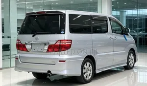 Toyota Alphard 2005 Nyeupe