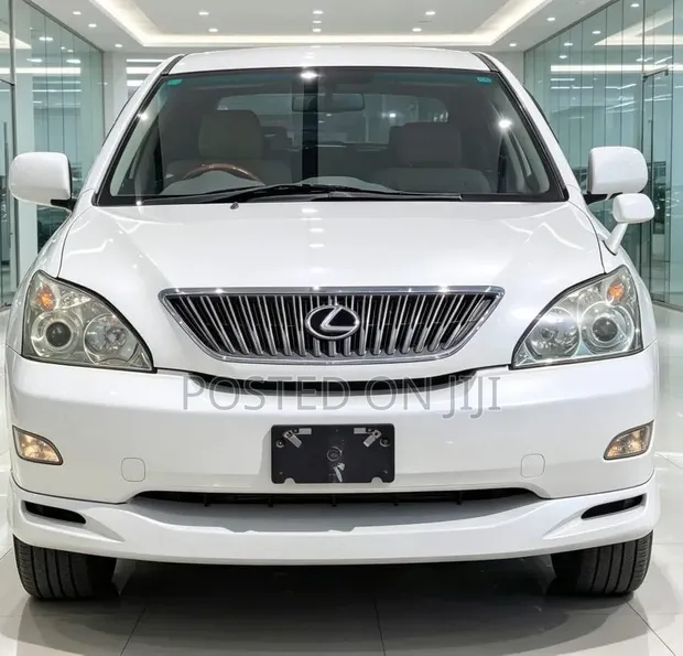 Toyota Harrier 2005 White - 1