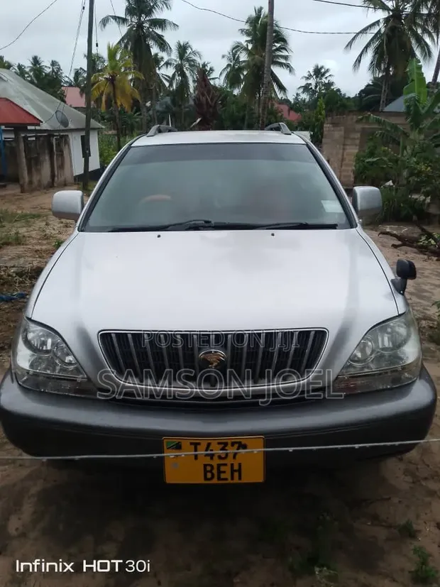 Toyota Harrier 2002 Silver - 1