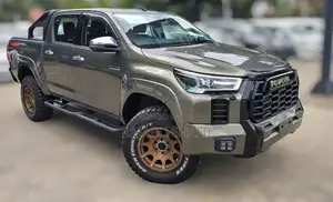 Toyota Hilux Revo Double Cab 2.4 Diesel AWD 2021 Green