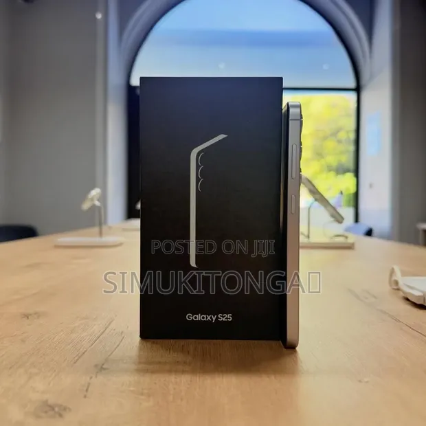 New Samsung Galaxy S25 256GB - 1
