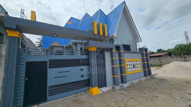Nyumba ya Vyumba 3 vya Kulala na Samani kwa Uuzaji Chamazi - 1