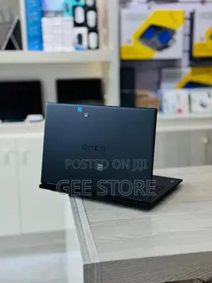 Laptop HP Omen 16 - 16GB RAM, Intel Core i9, 512GB SSD