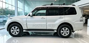 Mitsubishi Pajero 2013 Nyeupe