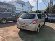 Nissan Tiida 2010 - Beige - 2