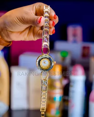Fashion Women's Watch - Stainless Steel