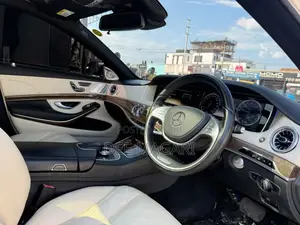 Mercedes-Benz E200 2014 Black