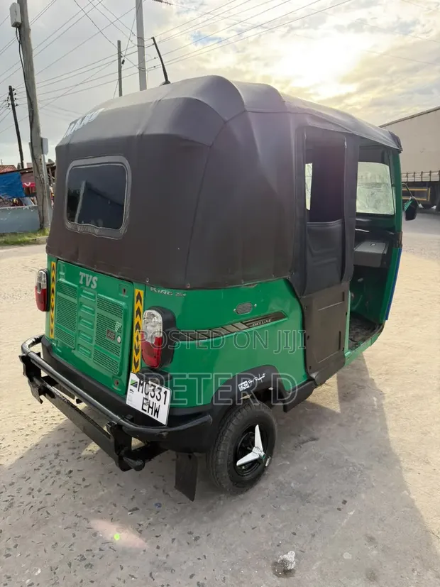 TVS Apache RTR 160 2v Refresh X-connect 2025 Green - 1