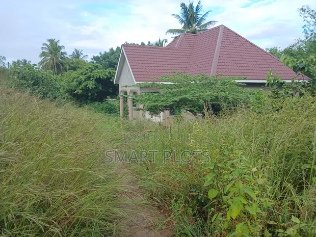 Kiwanja Bora 800sqm Kinauzwa Goba Road Karibu na Robert - 1