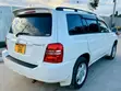 Toyota Kluger 2004 White - 4