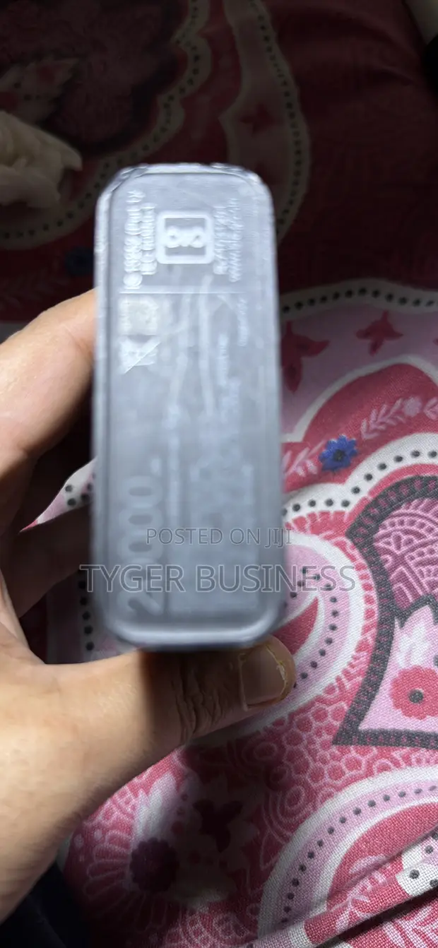 Xiaomi 20,000mAh Power Bank (33W Sonic Charge) - 1