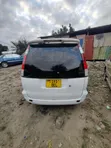 Toyota Noah SR 2005 White - 4