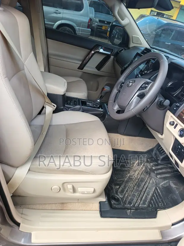 Toyota Land Cruiser Prado 2.7 2023 - 1
