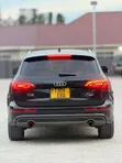 Audi Q5 2010 Black - 5