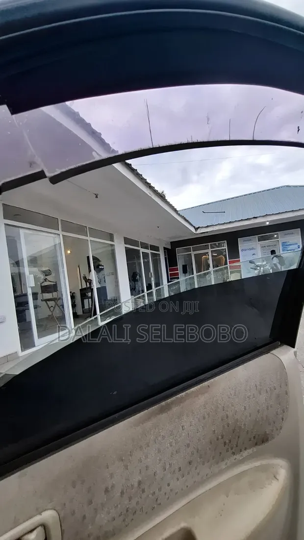 Jengo la Biashara Linauzwa - Kijitonyama, Karibu na Shule ya Salma Kikwete - 1