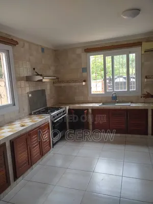 4 Bedroom Villa for Rent in Oyster Bay