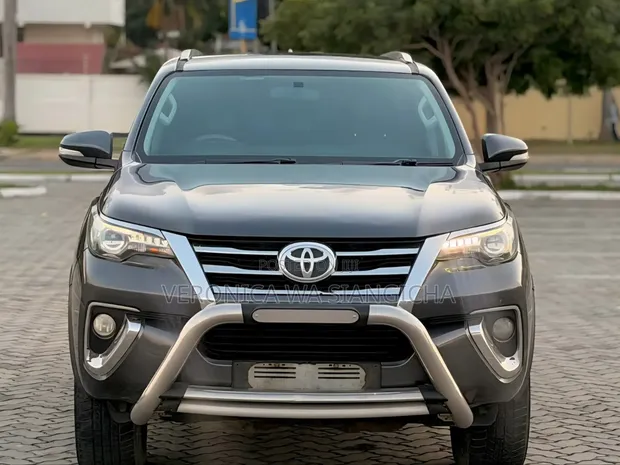 Toyota Fortuner GD6 2018 - 1