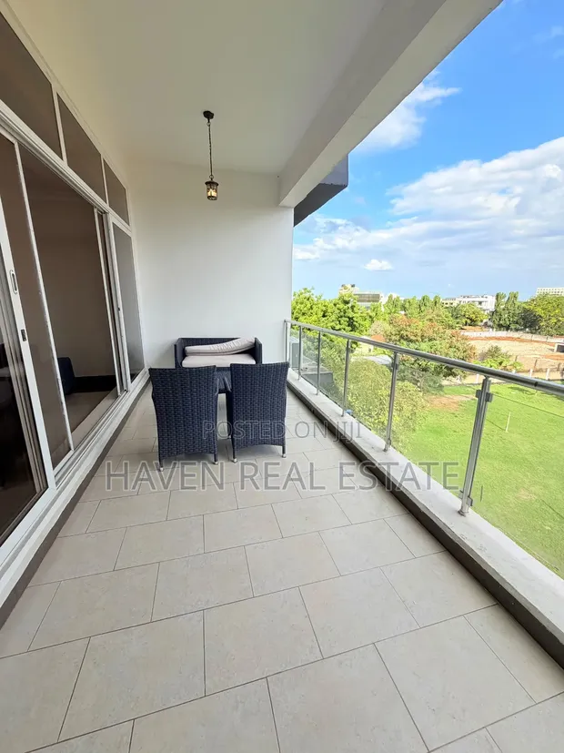 Furnished 4 Bedroom Apartment in Oyster Bay for Rent - 1