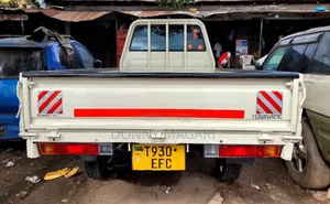 Toyota Dyna Townace 2004 White