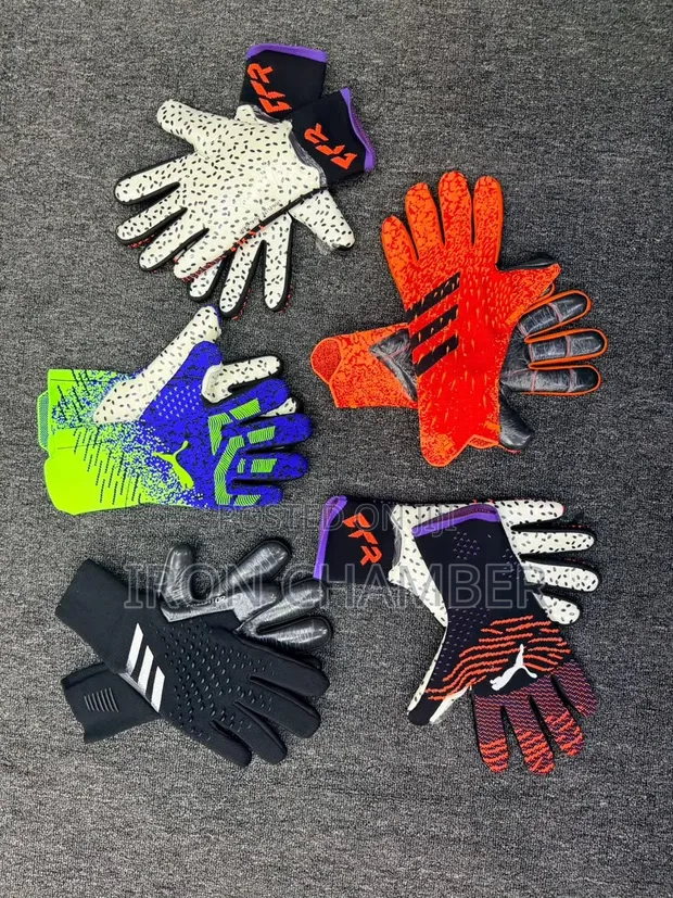 Goalkeeper Gloves (Size 6-10) - 1
