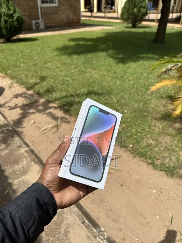 New Apple iPhone 14 128GB Blue - 1