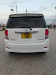 Toyota Corolla Rumion 2009 White - 1