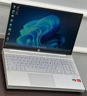 Laptop HP 15: Ryzen 5, 8GB RAM, 512GB SSD