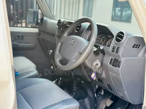 Toyota Land Cruiser Hardtop 2018