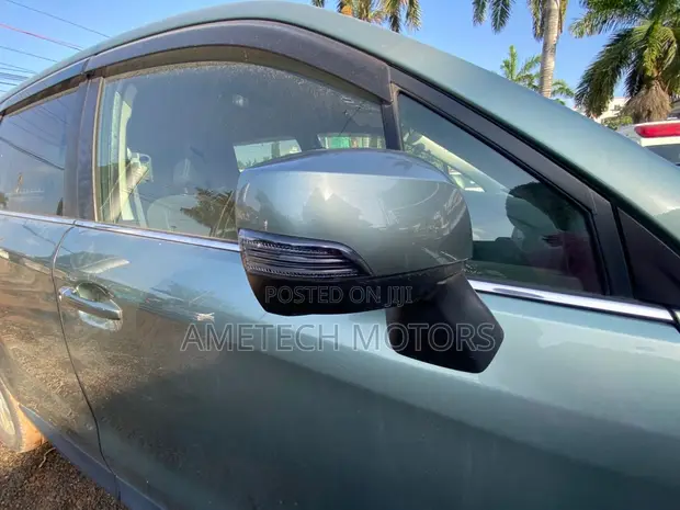 Subaru Forester 2015 Green Metallic - 1