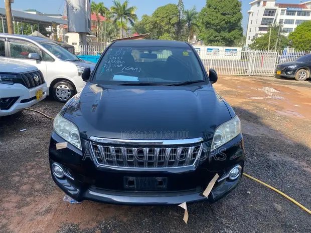 Toyota Vanguard 2012 Black - 1