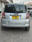 Toyota Ractis 2009 Silver - 5