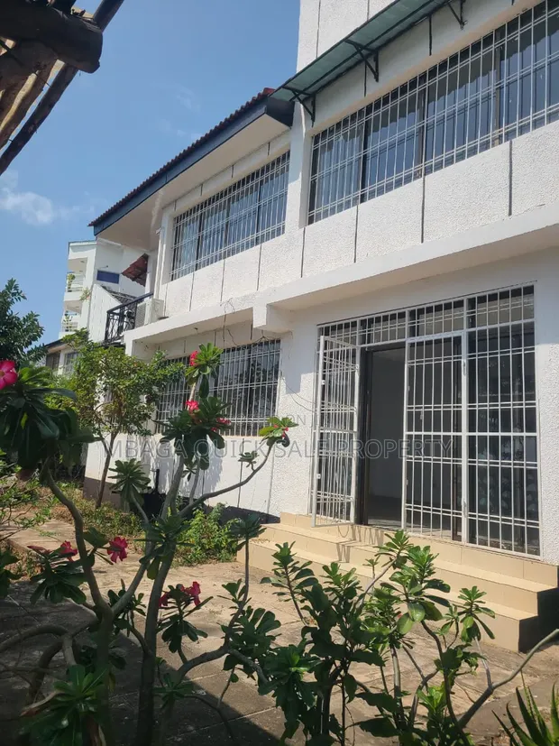 4 Bedroom House for Rent in Msasani, Kawe - 1