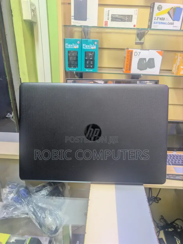 HP 250 G6 Laptop 8GB RAM 500GB HDD - 1
