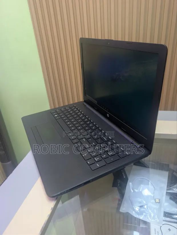 HP 250 G6 Laptop 8GB RAM 500GB HDD - 1