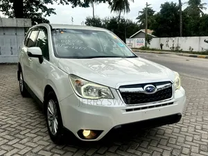 Subaru Forester 2014 Pearl White