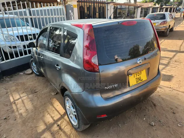 Nissan Note 2007 Kijivu - 1