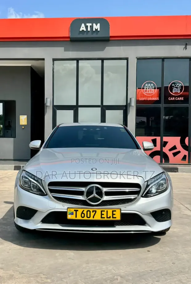 Mercedes-Benz C200 2015 Silver - 1