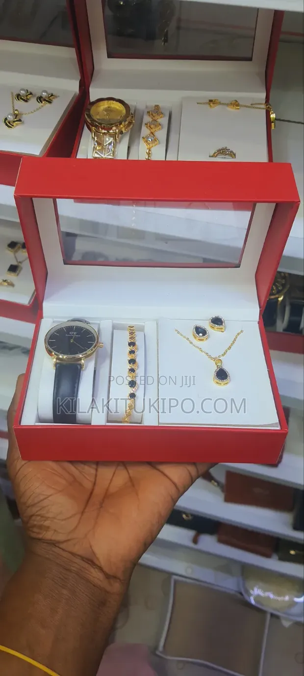 Daniel Wellington 5-in-1 Set: Watch, Bracelet, Necklace, Ring, Earrings - 1